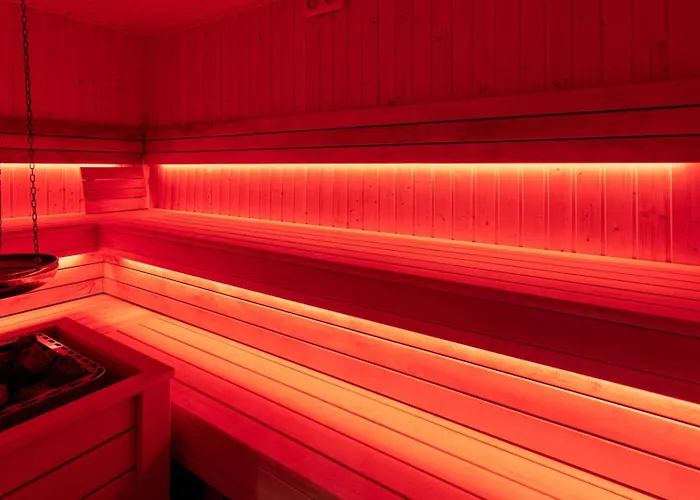 Stone Hill, Sun & Snow * 스클라르스카포렘바